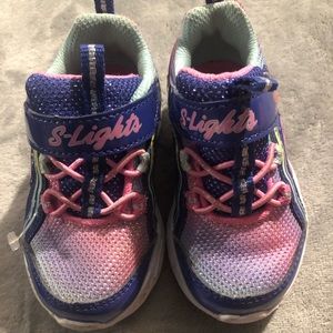 Skechers